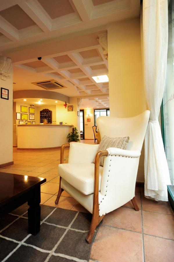 Uestuen Hotel Alsancak İzmir Eksteriør bilde