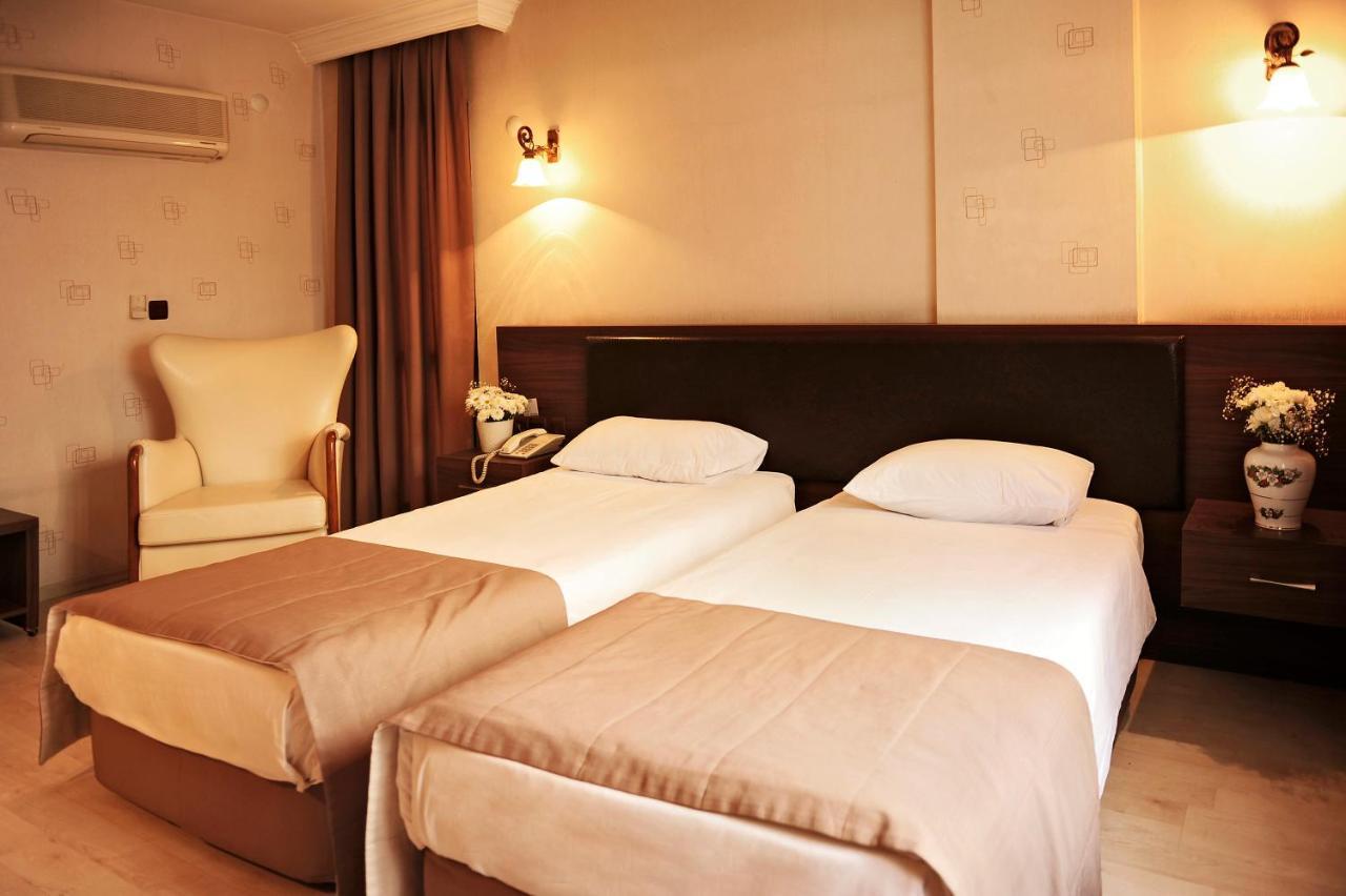 Uestuen Hotel Alsancak İzmir Eksteriør bilde