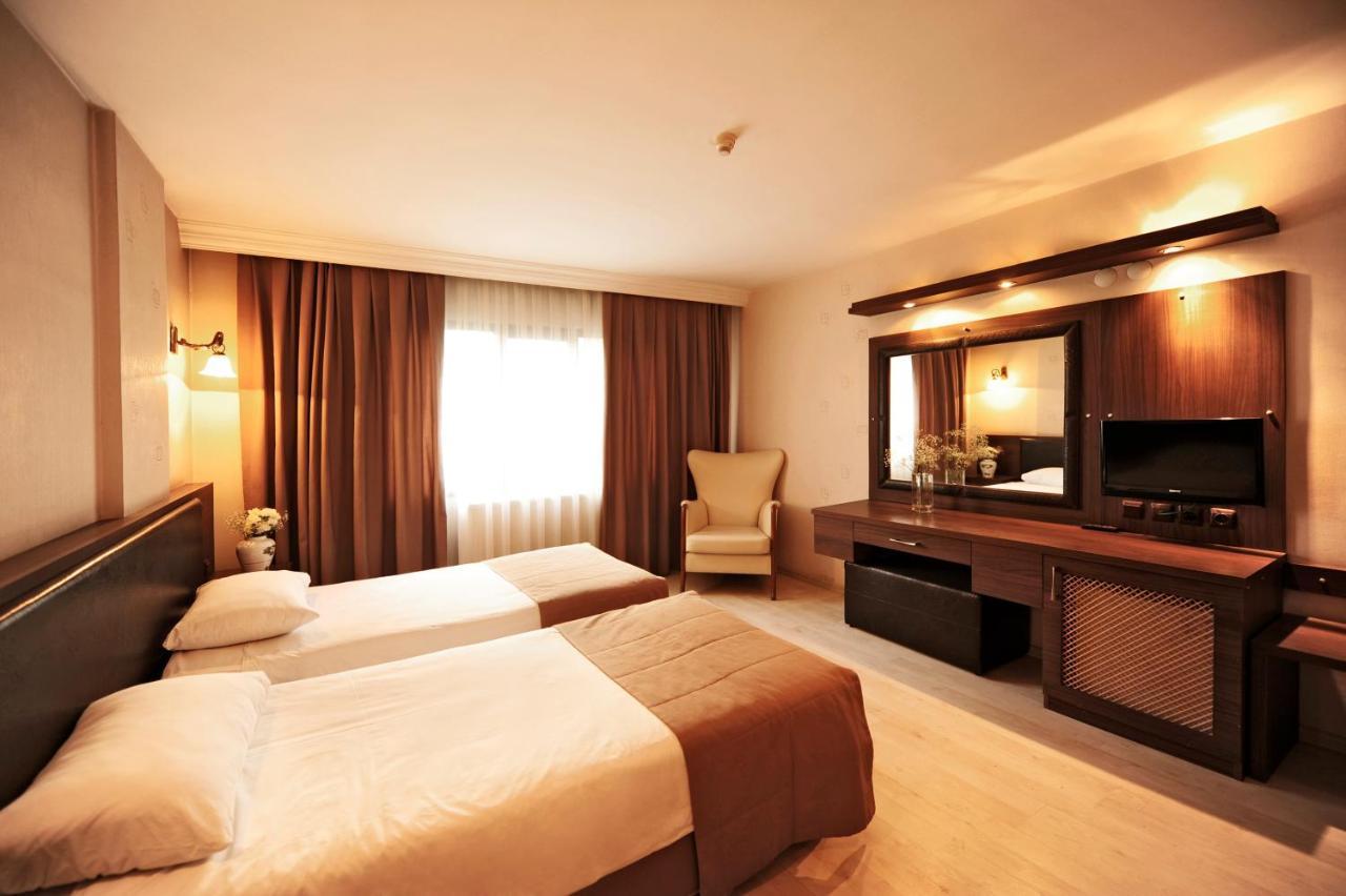 Uestuen Hotel Alsancak İzmir Eksteriør bilde
