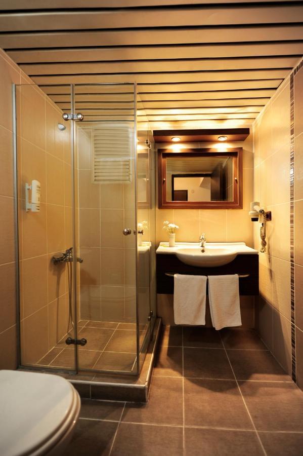 Uestuen Hotel Alsancak İzmir Eksteriør bilde