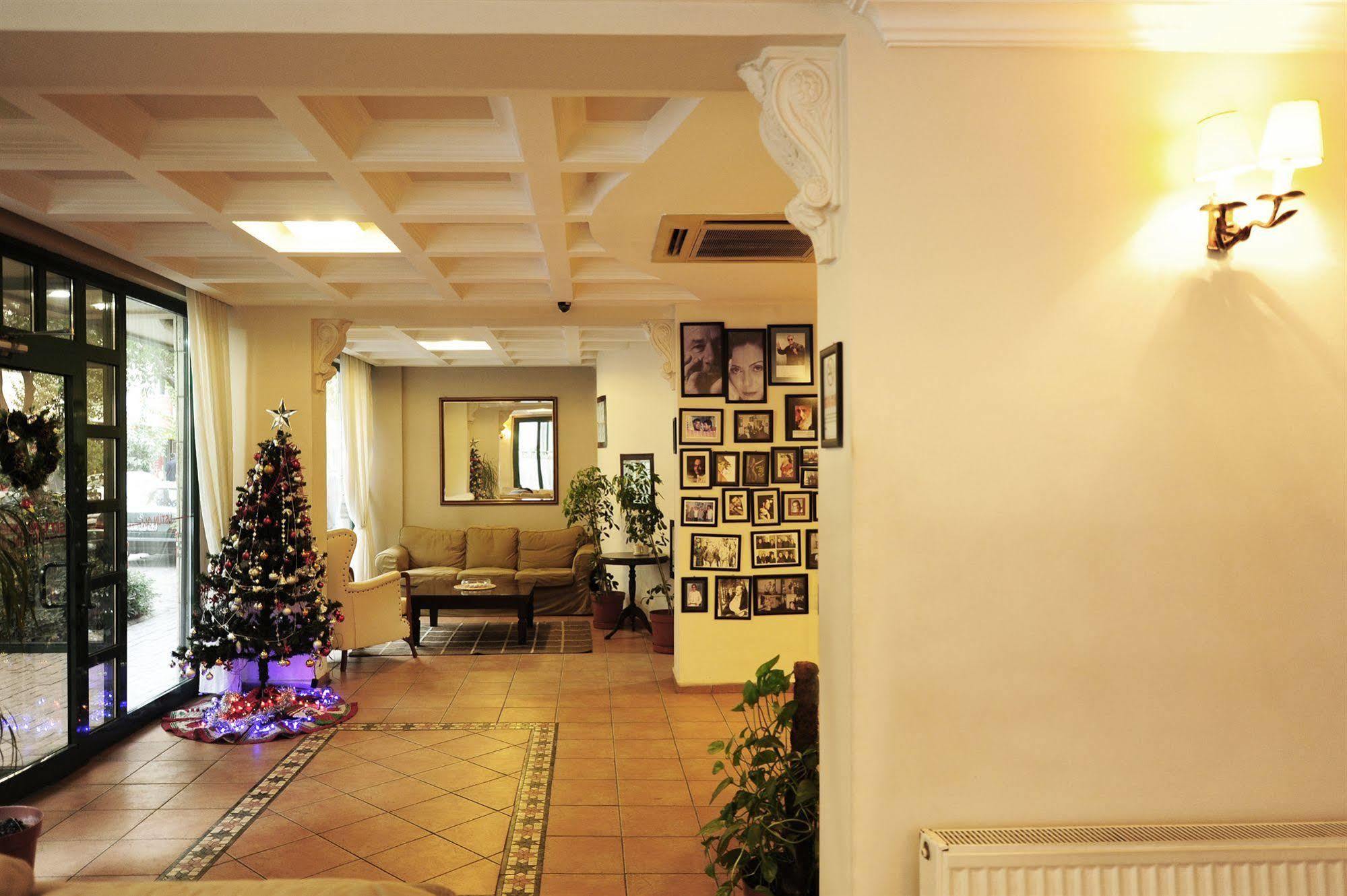 Uestuen Hotel Alsancak İzmir Eksteriør bilde